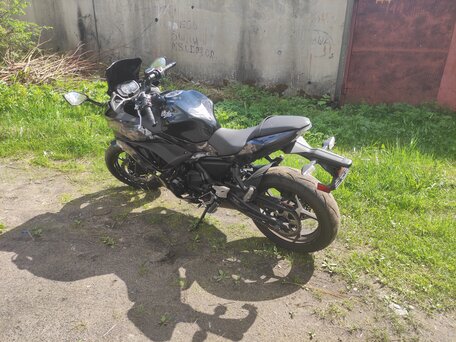 2017 Kawasaki Ninja 650, чёрный, 700000 рублей, вид 3