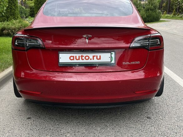 2018 Tesla Model 3 Performance I, красный, 3100000 рублей - вид 4