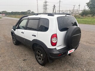 2018 Chevrolet Niva I Рестайлинг, белый, 750000 рублей, вид 5