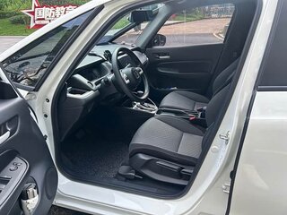 2022 Honda Fit IV Рестайлинг, белый, 1110000 рублей, вид 5