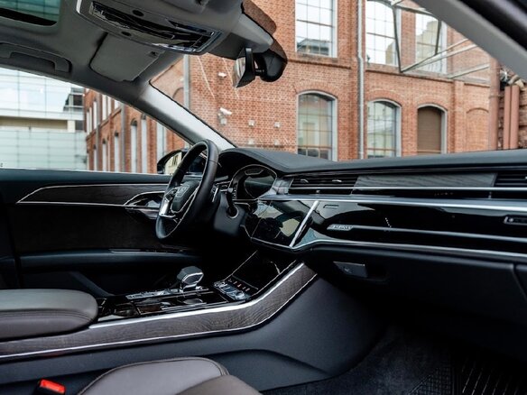 2020 Audi A8 Long 50 TFSI IV (D5), чёрный, 9200000 рублей - вид 8