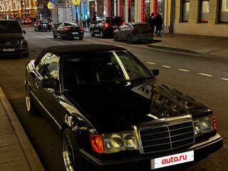 1993 Mercedes-Benz W124 300, чёрный, 2200000 рублей, вид 4