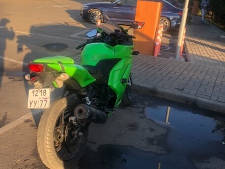 2011 Kawasaki Ninja 250R, зелёный, 240000 рублей, вид 1
