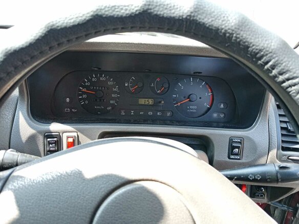 1996 Nissan Mistral, пурпурный, 230000 рублей - вид 5
