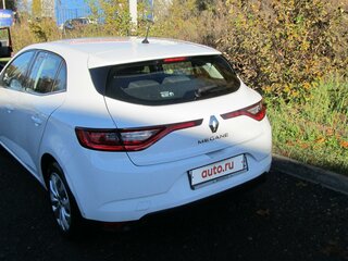 2018 Renault Megane ECO2 IV, белый, 1380000 рублей, вид 3