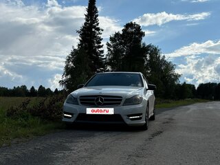 2012 Mercedes-Benz C-Класс 200 III (W204) Рестайлинг, белый, 1500000 рублей, вид 2