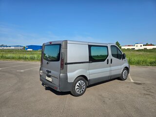 2004 Opel Vivaro A, серебристый, 1050000 рублей, вид 3