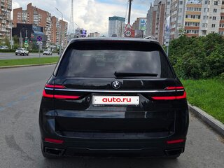 2022 BMW X7 40i I (G07) Рестайлинг, чёрный, 9500000 рублей, вид 4
