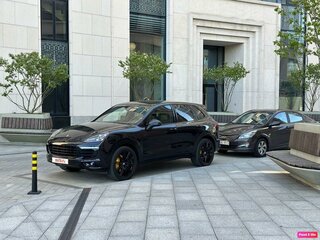 2015 Porsche Cayenne Diesel II Рестайлинг (958), чёрный, 3870000 рублей, вид 4