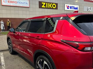 2022 Mitsubishi Outlander IV, красный, 3600000 рублей, вид 4