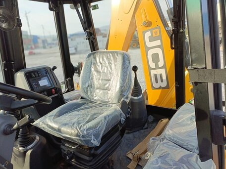 2023 JCB 3CX, золотистый, 8490000 рублей, вид 4