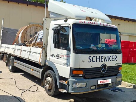 2003 Mercedes-Benz Atego, белый, 1900000 рублей, вид 2