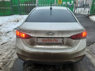 2018 Hyundai Solaris II, бежевый, 1459900 рублей, вид 2