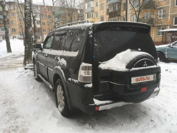 2012 Mitsubishi Pajero IV Рестайлинг 1, чёрный, 2300000 рублей - вид 5