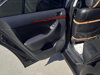 2004 Toyota Avensis II, чёрный, 570000 рублей, вид 4