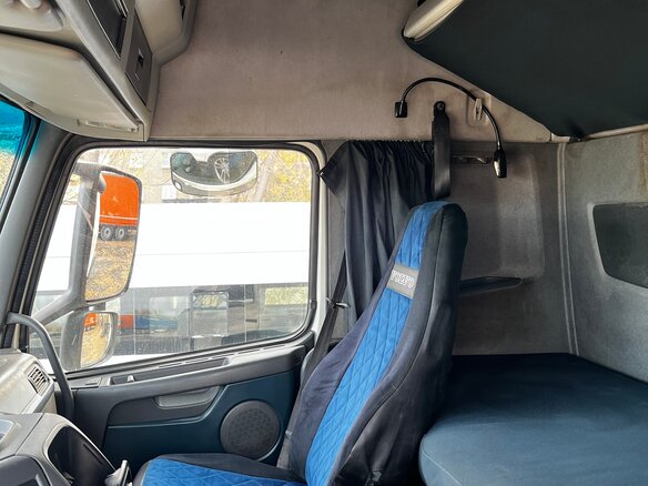 2013 Volvo FH, белый, 4800000 рублей - вид 8