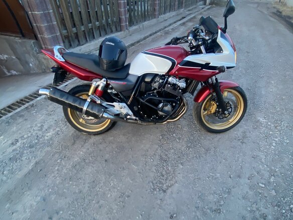 2007 Honda CB 400 Super Four, красный, 400000 рублей - вид 2