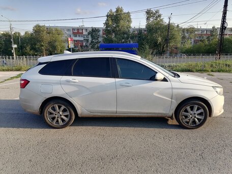 2020 Lada (ВАЗ) Vesta SW I, белый, 880000 рублей, вид 4