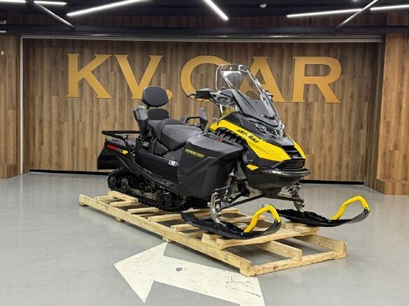 2026 BRP Ski-Doo Expedition 900, чёрный