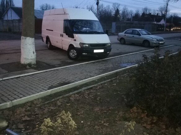 2001 Ford Transit, белый, 730000 рублей - вид 3