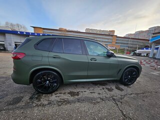 2019 BMW X5 M50d IV (G05/G18), зелёный, 5299000 рублей, вид 3