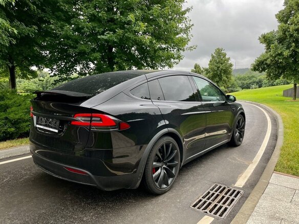 2016 Tesla Model X P90D I, чёрный, 4190000 рублей - вид 6