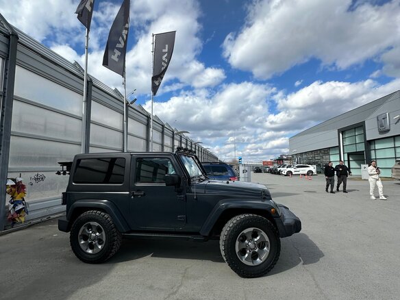 2016 Jeep Wrangler III (JK), серый, 3575000 рублей - вид 21