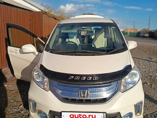 2012 Honda Freed Spike I Рестайлинг, белый, 1300000 рублей, вид 2