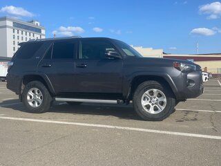 2017 Toyota 4Runner V Рестайлинг, серый, 4590000 рублей, вид 1