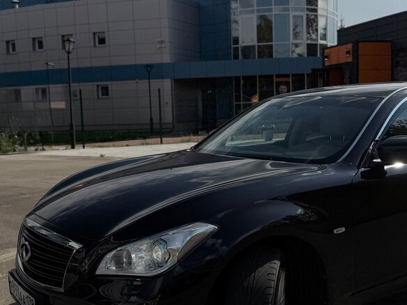 2011 Infiniti M25 IV, чёрный, 1800000 рублей - вид 2