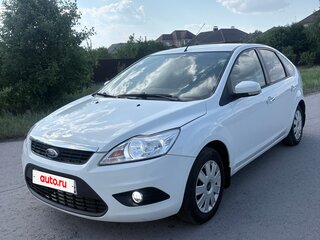 2010 Ford Focus II Рестайлинг, белый, 420000 рублей, вид 2