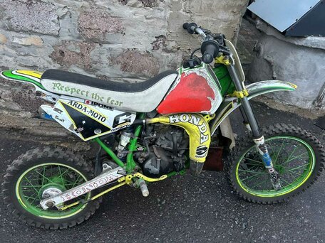 1999 Honda CR 85R, красный, 80000 рублей, вид 3