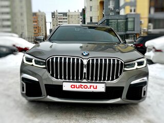 2020 BMW 7 серии 740d xDrive VI (G11/G12) Рестайлинг, серый, 8450000 рублей, вид 3