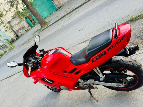 1991 Honda CBR 600F, красный, 300000 рублей, вид 5