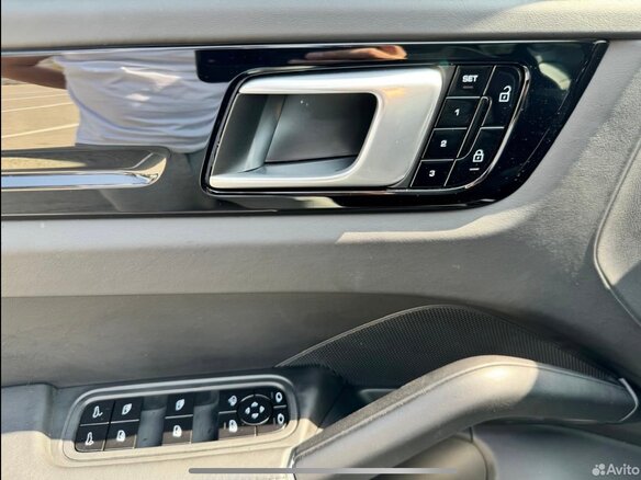 2020 Porsche Cayenne S III, серый - вид 29