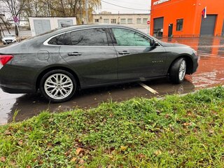 2018 Chevrolet Malibu IX, серый, 1400000 рублей, вид 3