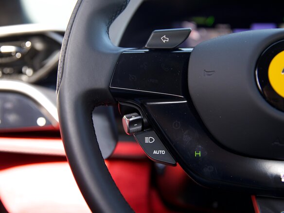 2023 Ferrari 296 GTB, красный, 34750000 рублей - вид 29