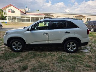 2014 Kia Sorento II Рестайлинг, белый, 1950000 рублей, вид 4