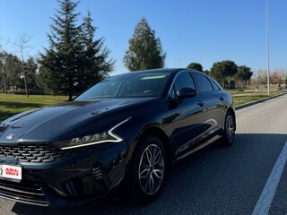 2021 Kia K5 III, синий, 2550000 рублей, вид 1