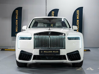 2026 Rolls-Royce Cullinan Black Badge I Рестайлинг (Series II), белый, 64990000 рублей, вид 3