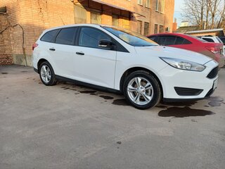 2016 Ford Focus III Рестайлинг, белый, 1952000 рублей, вид 1
