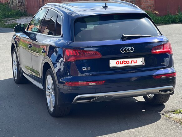 2019 Audi Q5 45 TFSI II (FY), синий, 2800000 рублей - вид 9