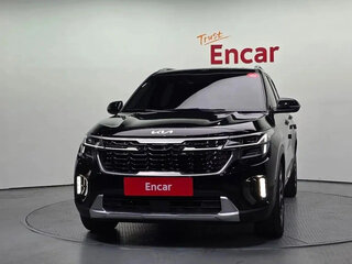 2023 Kia Seltos I Рестайлинг, чёрный, 1840000 рублей, вид 2