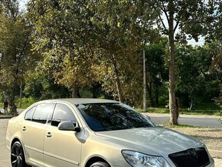 2012 Skoda Octavia II (A5) Рестайлинг, серый, 750000 рублей, вид 3