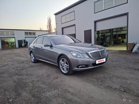 2009 Mercedes-Benz E-Класс 250 5G-Tronic IV (W212, S212, C207), серый, 1900000 рублей, вид 4