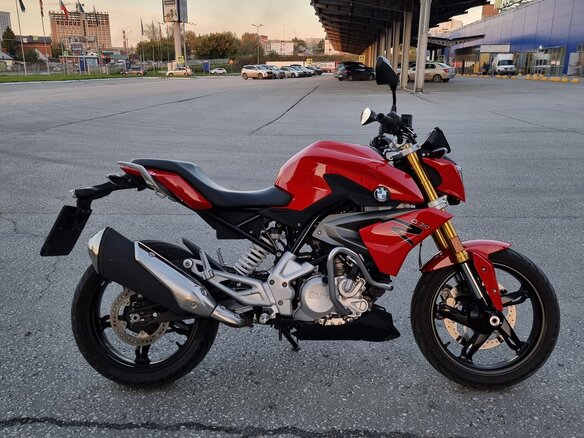 2019 BMW G 310 R, красный, 425000 рублей - вид 4