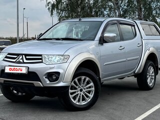 2014 Mitsubishi L200 IV Рестайлинг, серебристый, 1820000 рублей, вид 1