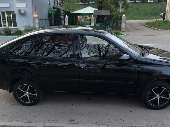 2015 Lada (ВАЗ) Granta I, чёрный, 500000 рублей - вид 2