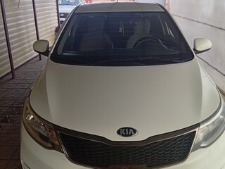 2017 Kia Rio III Рестайлинг, белый, 1325000 рублей, вид 1