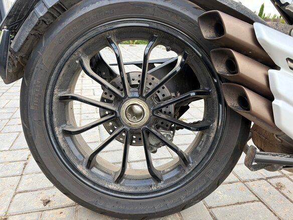 2018 MV Agusta Turismo Veloce 800, серебристый, 789000 рублей - вид 8